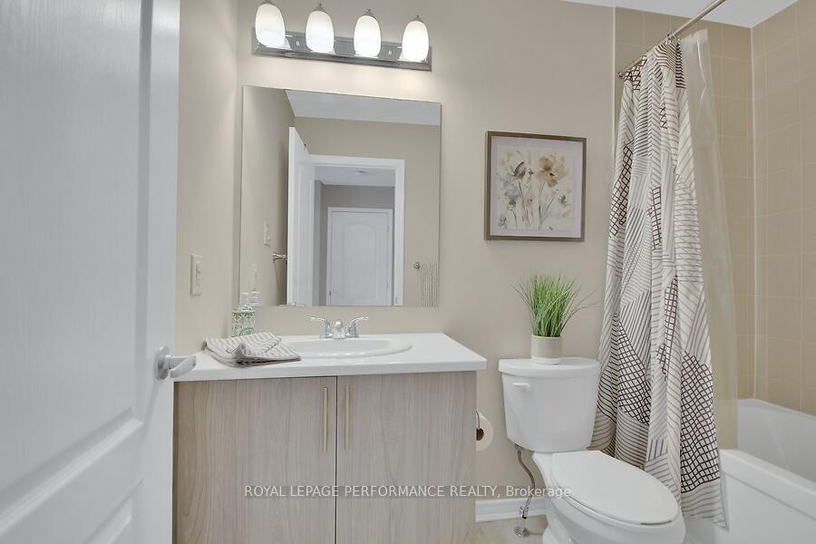 Photo 22 of 202 Don Brown Private, Ottawa, Kanata - Emerald Meadows/Trailwest — HOMEH