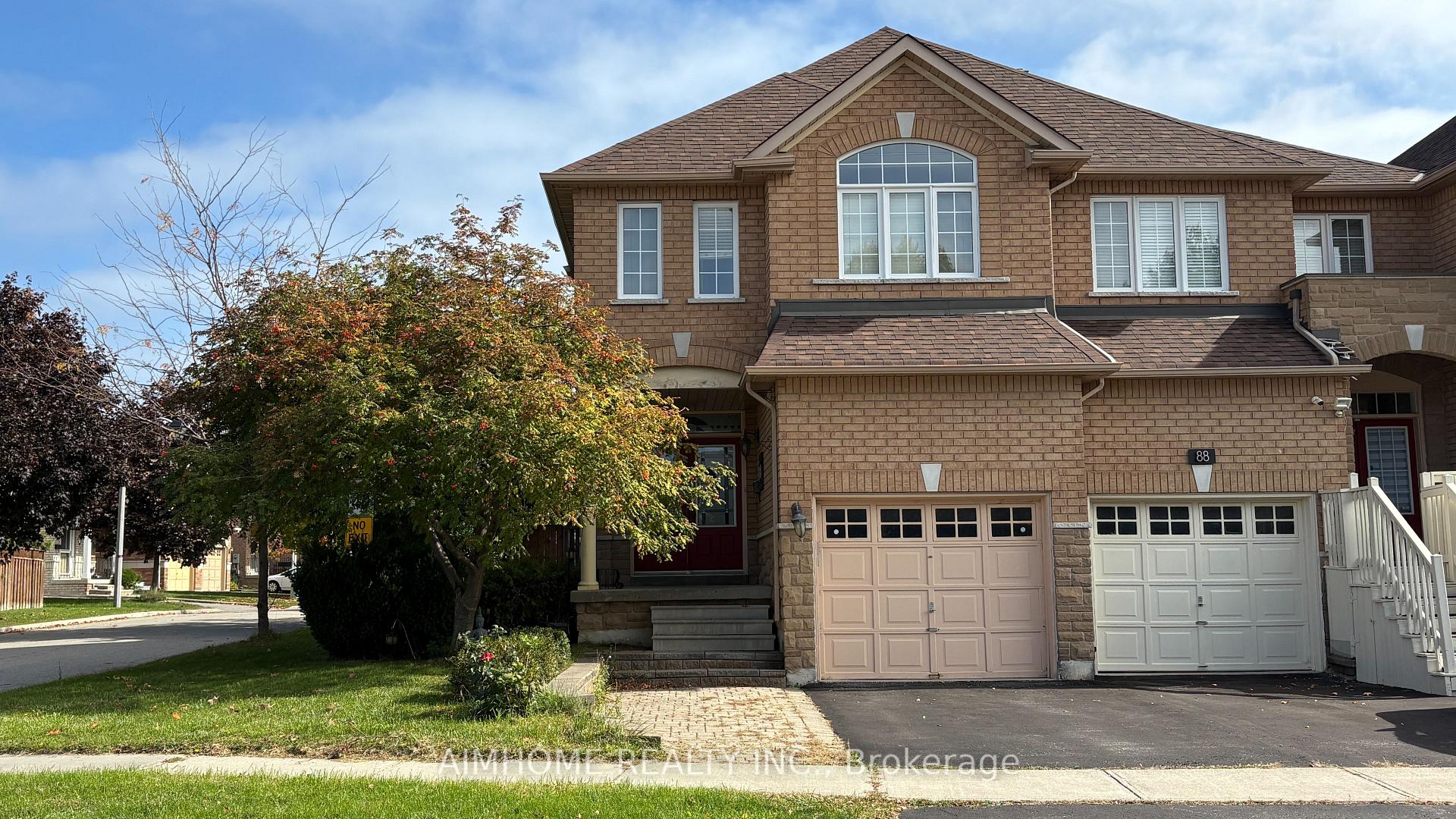 Photo 1 of 90 Briarhall Crescent, Markham, Berczy — HOMEH