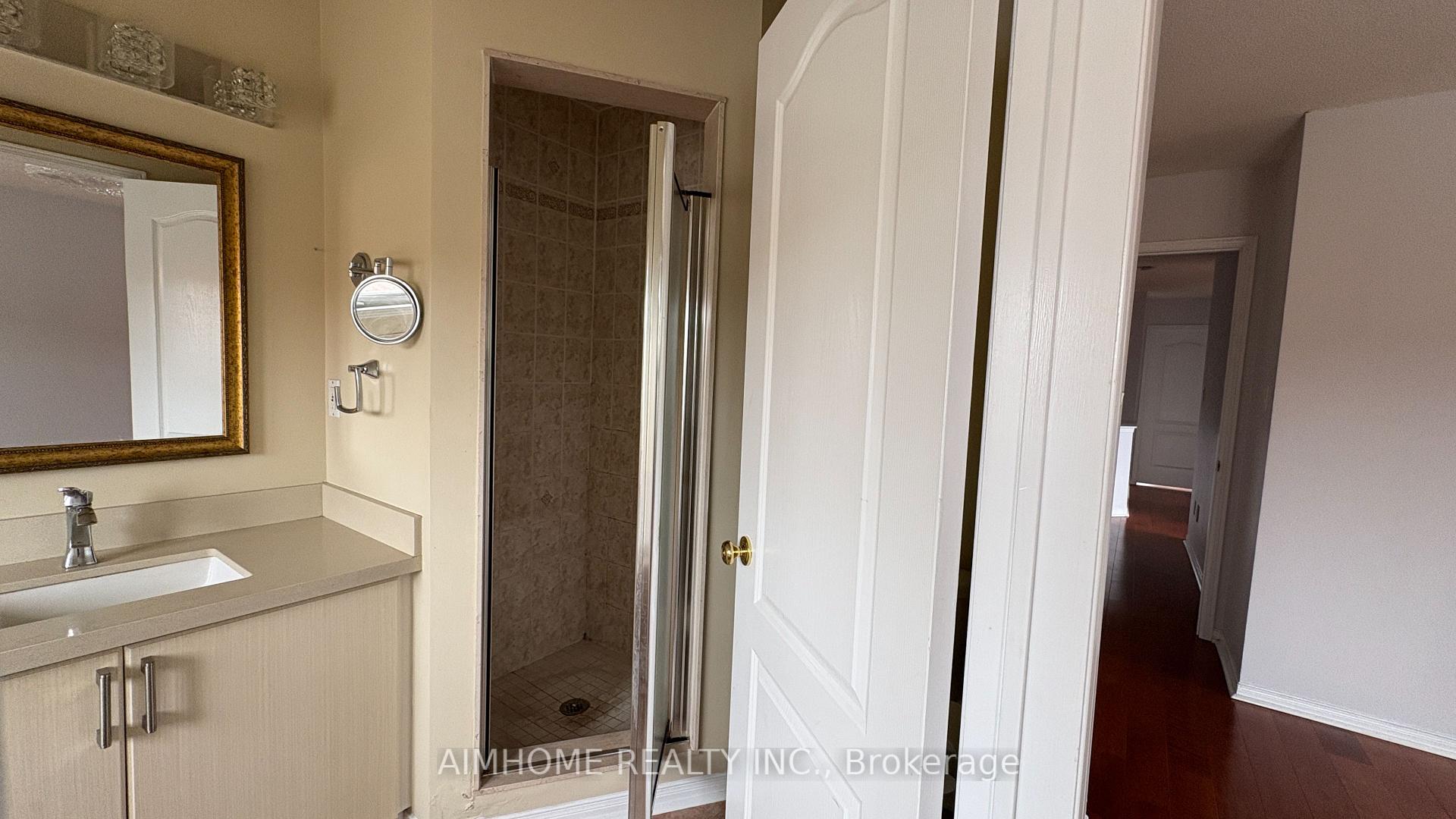 Photo 19 of 90 Briarhall Crescent, Markham, Berczy — HOMEH