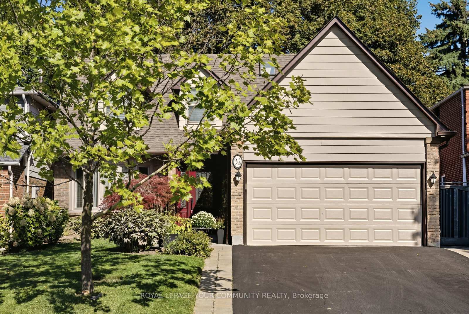 Photo 3 of 32 Ravengloss Drive, Markham, German Mills — HOMEH