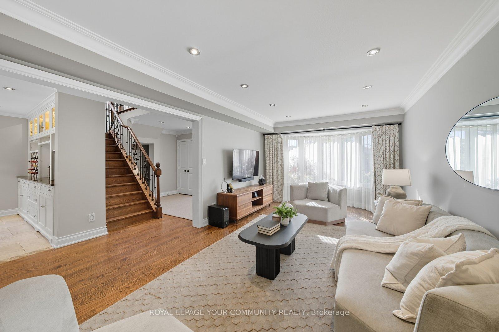 Photo 9 of 32 Ravengloss Drive, Markham, German Mills — HOMEH