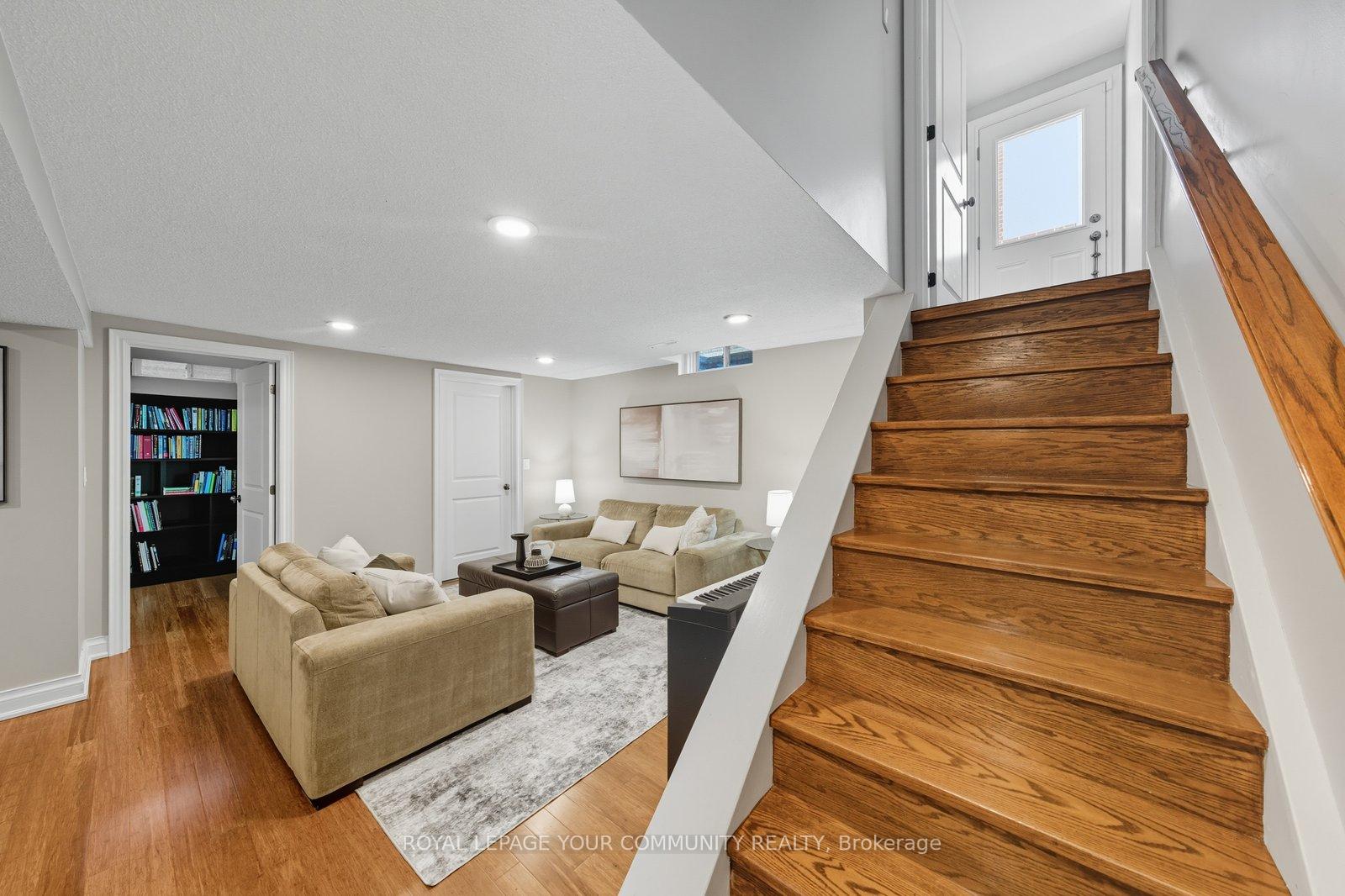 Photo 36 of 32 Ravengloss Drive, Markham, German Mills — HOMEH