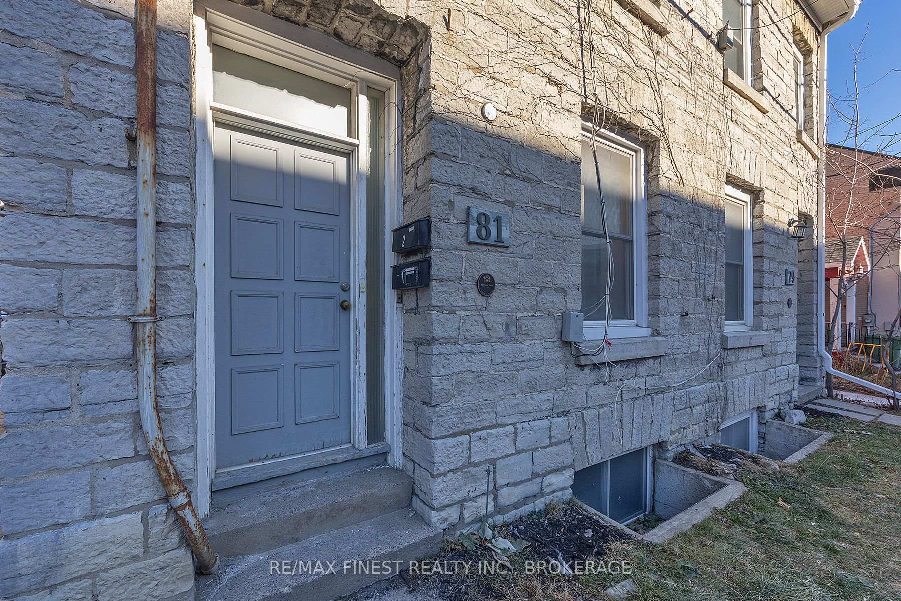 Photo 4 of 79-81 Queen Street, Kingston, East of Sir John A. Blvd — HOMEH