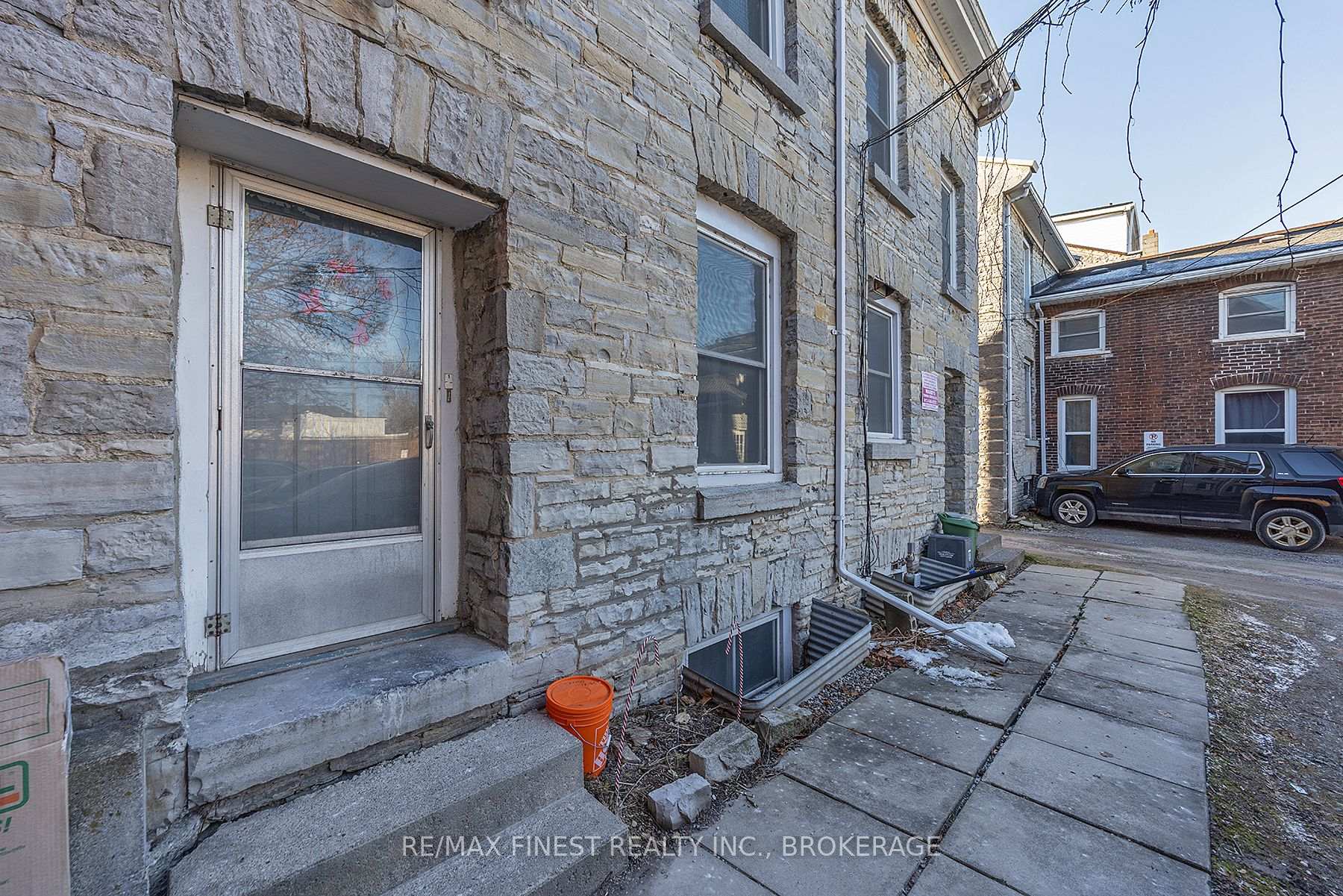 Photo 7 of 79-81 Queen Street, Kingston, East of Sir John A. Blvd — HOMEH