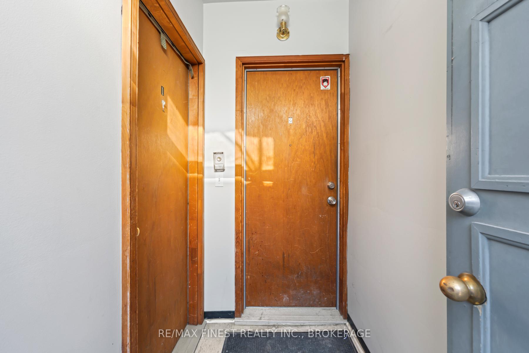 Photo 17 of 79-81 Queen Street, Kingston, East of Sir John A. Blvd — HOMEH