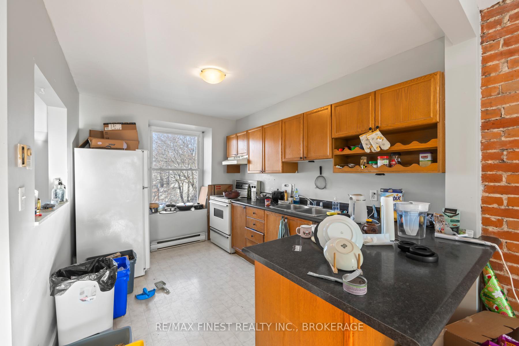 Photo 20 of 79-81 Queen Street, Kingston, East of Sir John A. Blvd — HOMEH