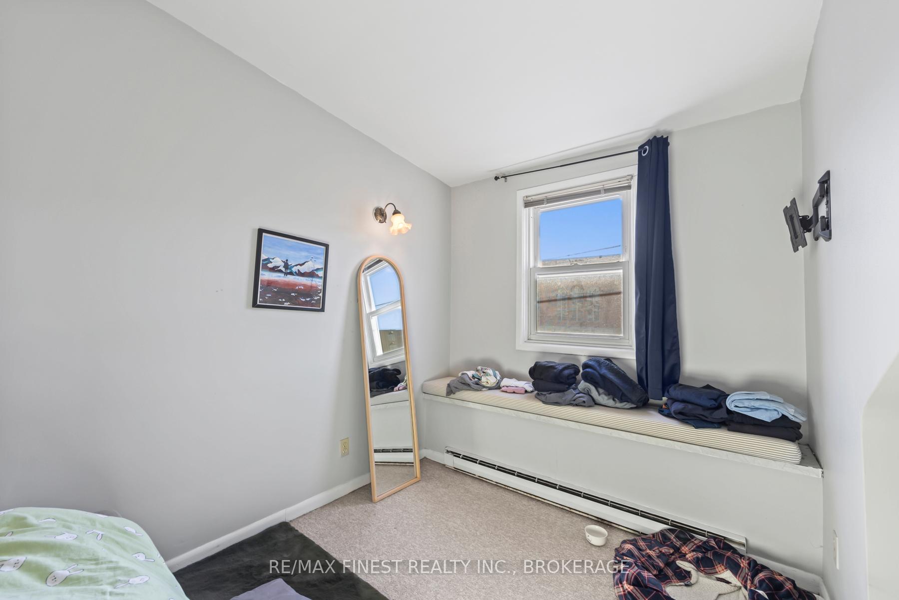Photo 27 of 79-81 Queen Street, Kingston, East of Sir John A. Blvd — HOMEH