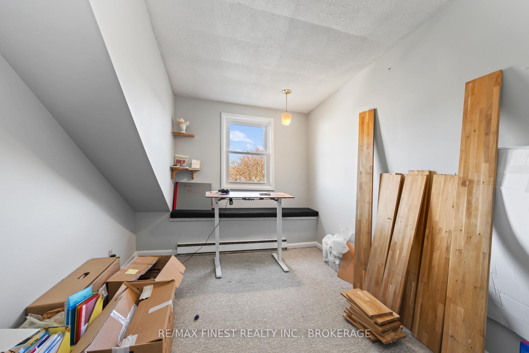 Photo 29 of 79-81 Queen Street, Kingston, East of Sir John A. Blvd — HOMEH