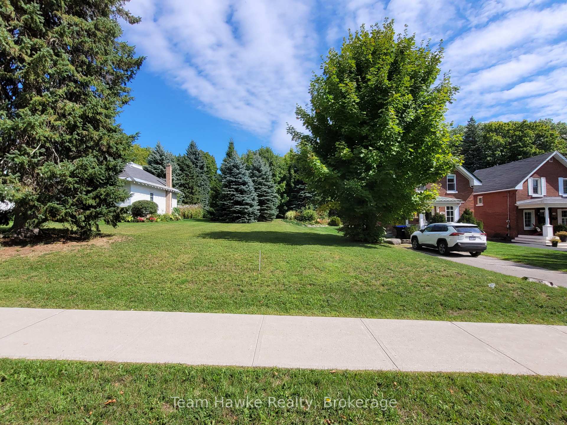 Photo 3 of 341 Fifth Street, Midland — HOMEH
