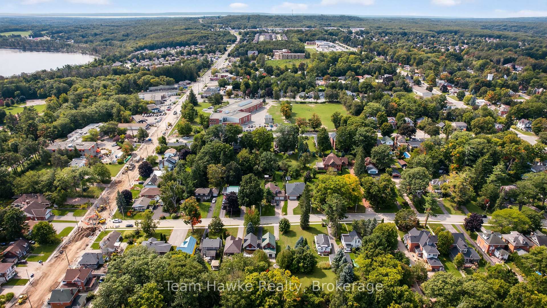 Photo 6 of 341 Fifth Street, Midland — HOMEH
