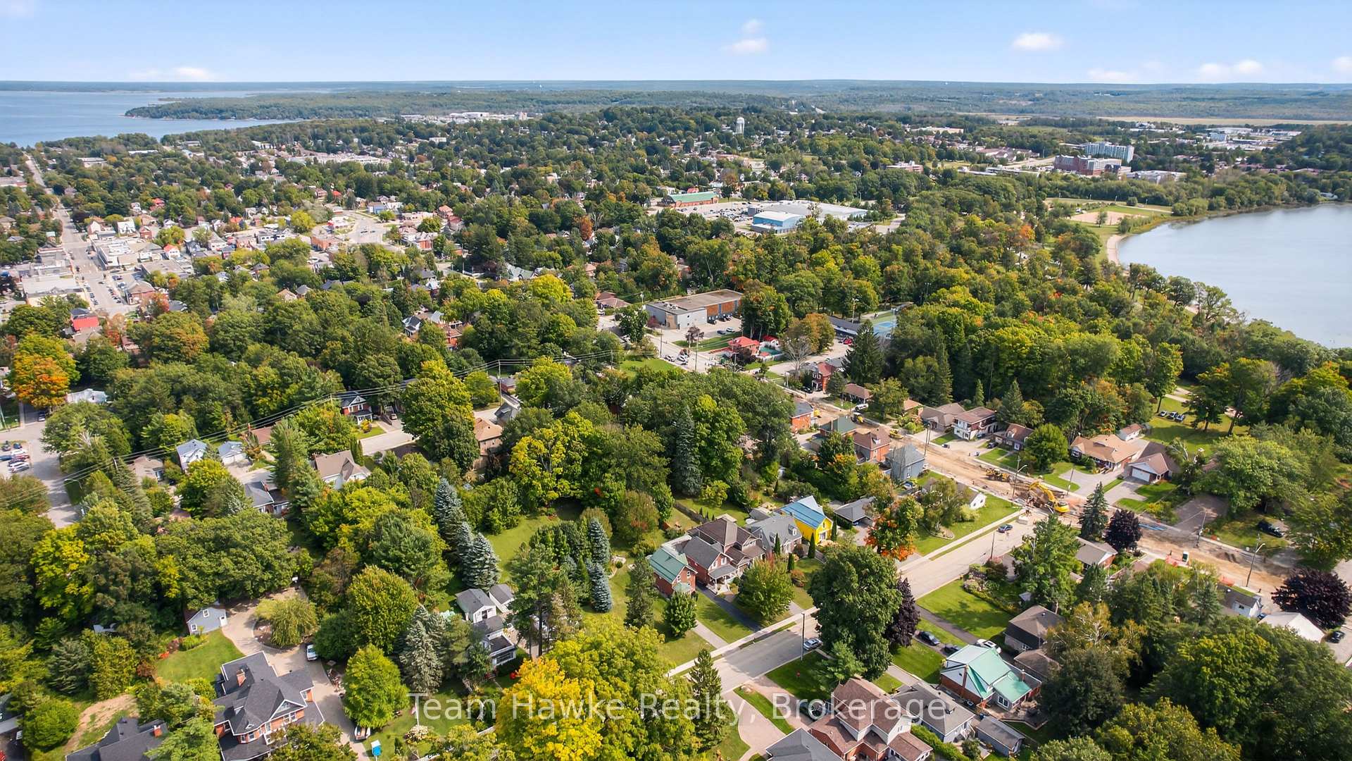Photo 12 of 341 Fifth Street, Midland — HOMEH