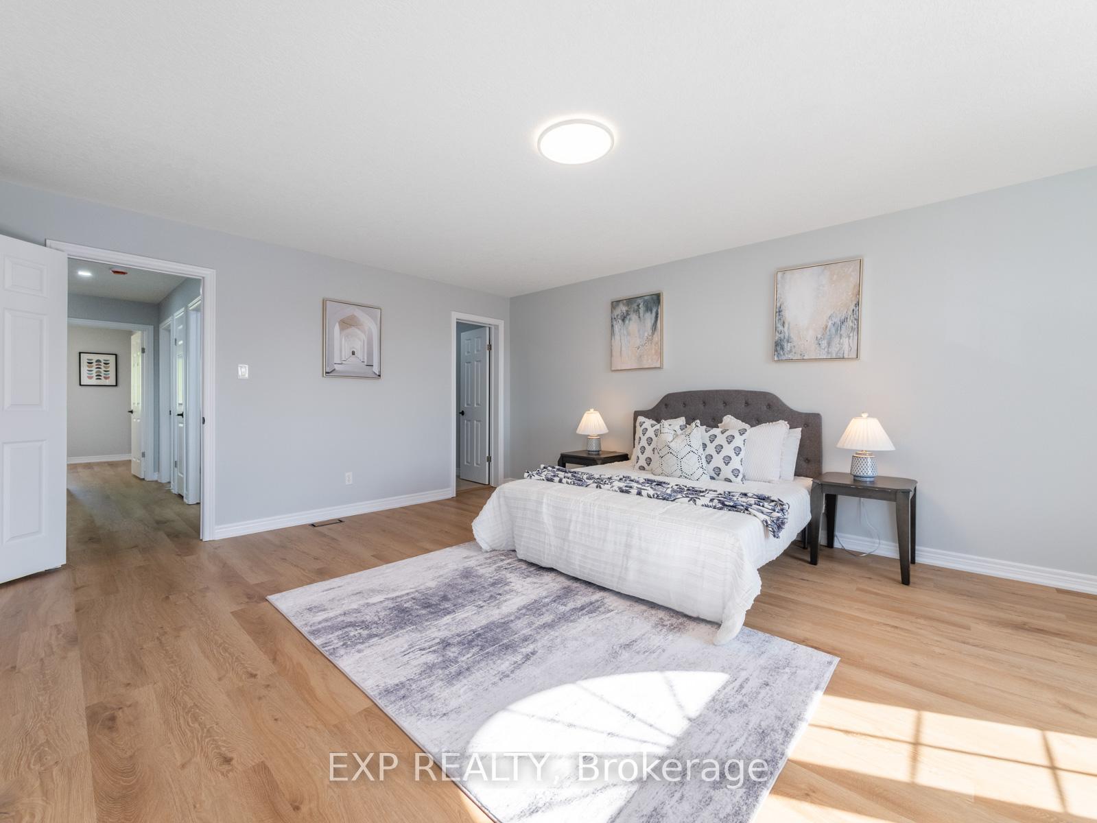 Photo 16 of 494 Doon S Drive, Kitchener, Doon South — HOMEH