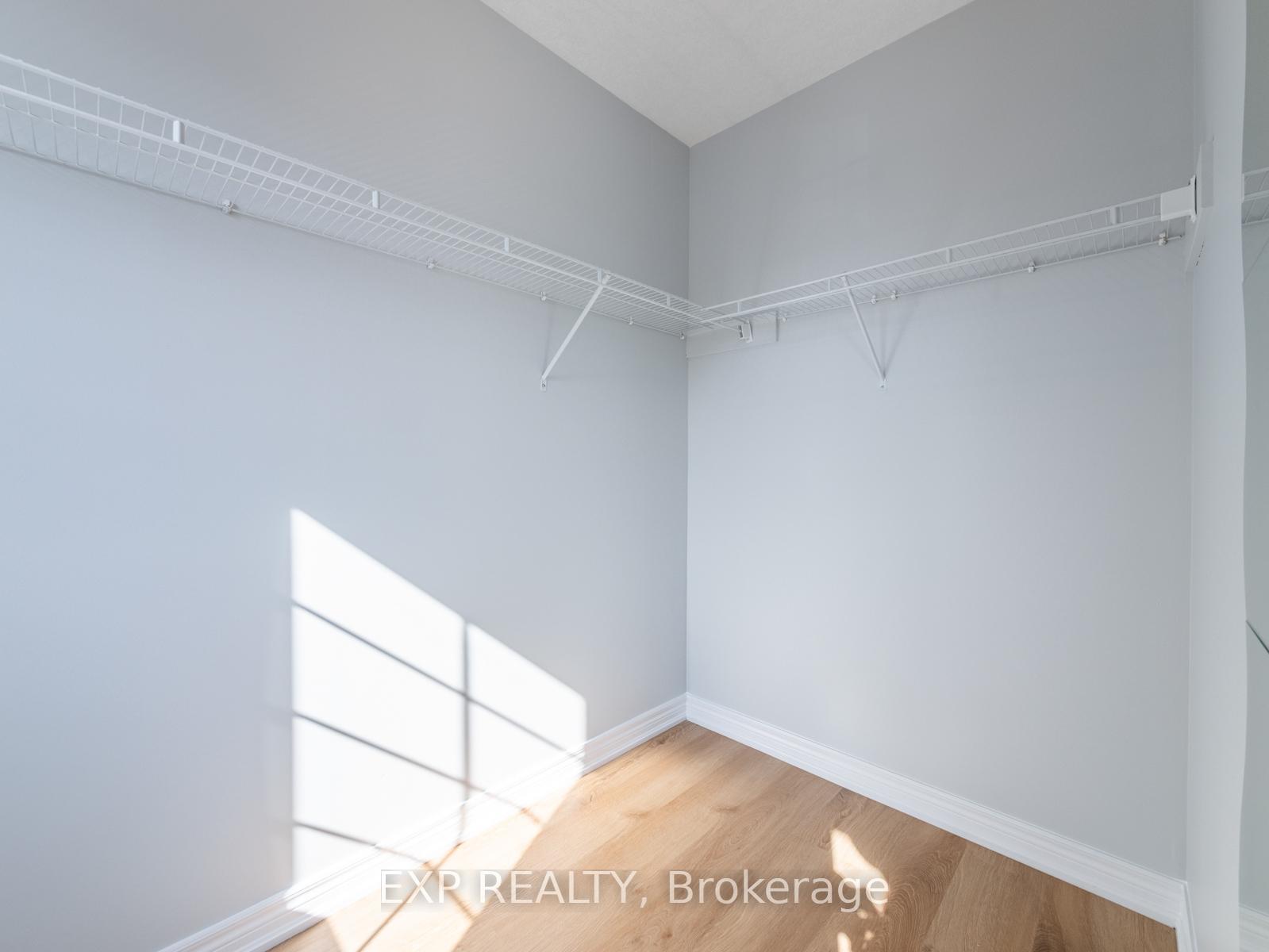 Photo 17 of 494 Doon S Drive, Kitchener, Doon South — HOMEH