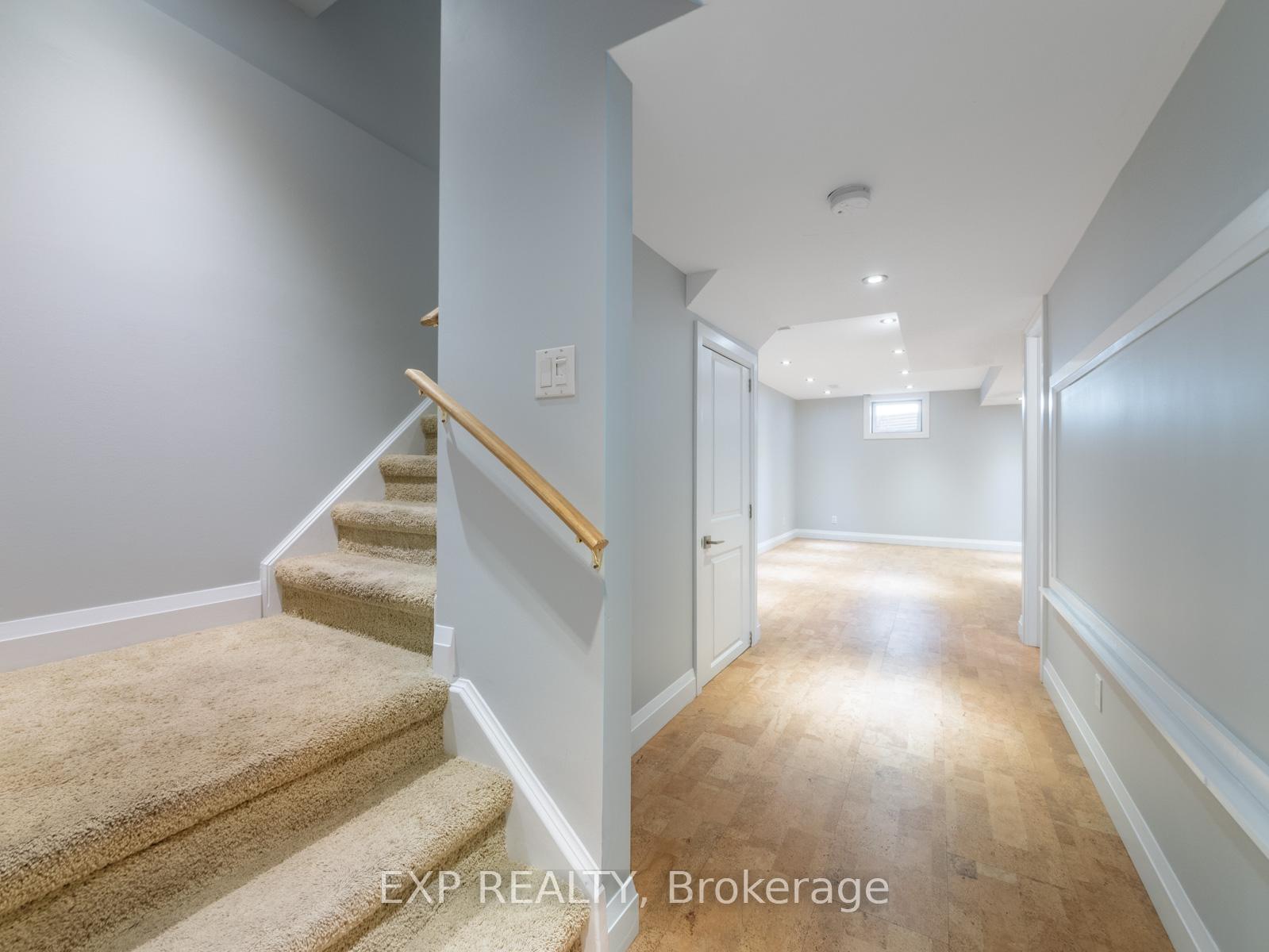 Photo 31 of 494 Doon S Drive, Kitchener, Doon South — HOMEH