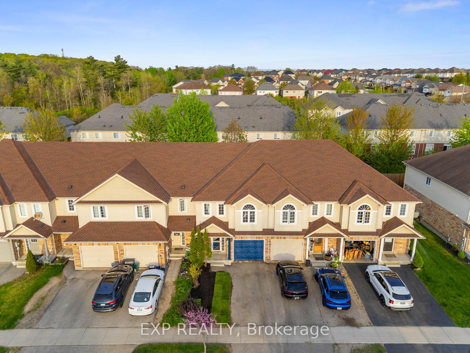 Photo 35 of 494 Doon S Drive, Kitchener, Doon South — HOMEH