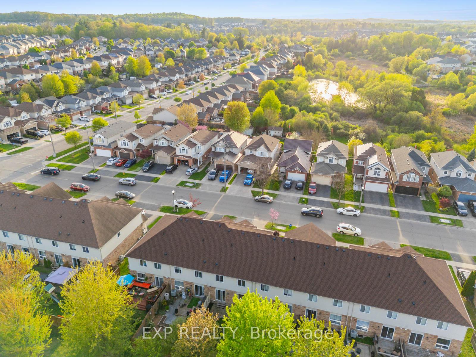 Photo 37 of 494 Doon S Drive, Kitchener, Doon South — HOMEH