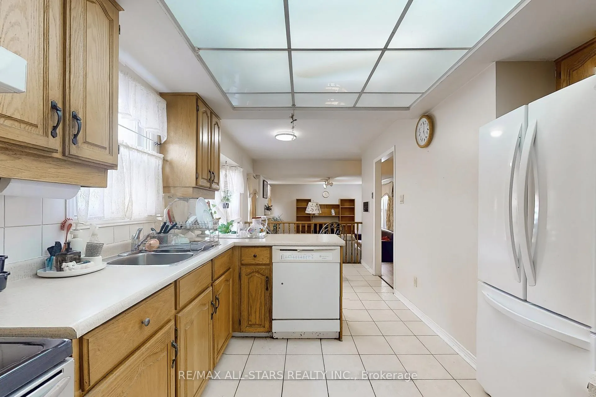 Photo 16 of 82 Waterbridge Lane, Markham, Unionville — HOMEH