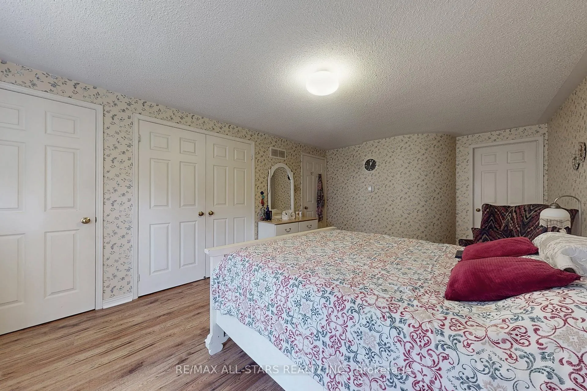 Photo 23 of 82 Waterbridge Lane, Markham, Unionville — HOMEH