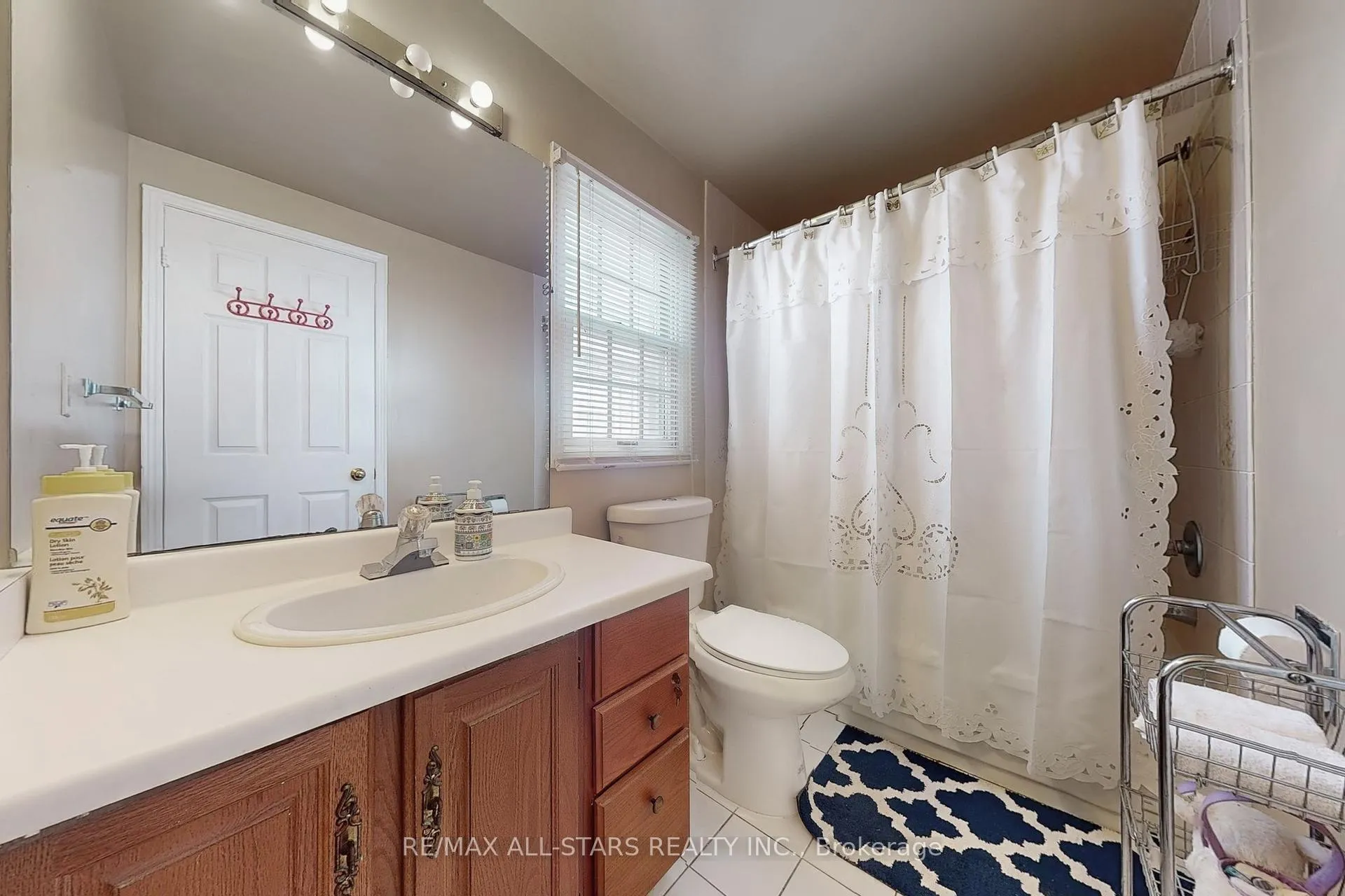 Photo 29 of 82 Waterbridge Lane, Markham, Unionville — HOMEH