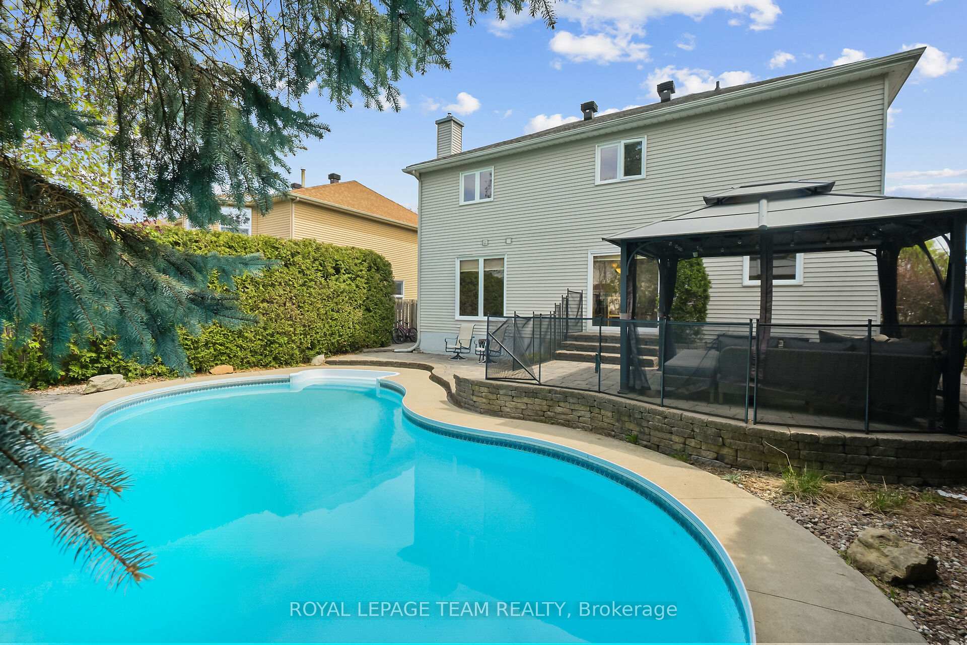 Photo 8 of 14 Morgan's Grant Way, Ottawa, Kanata - Morgan's Grant/South March — HOMEH