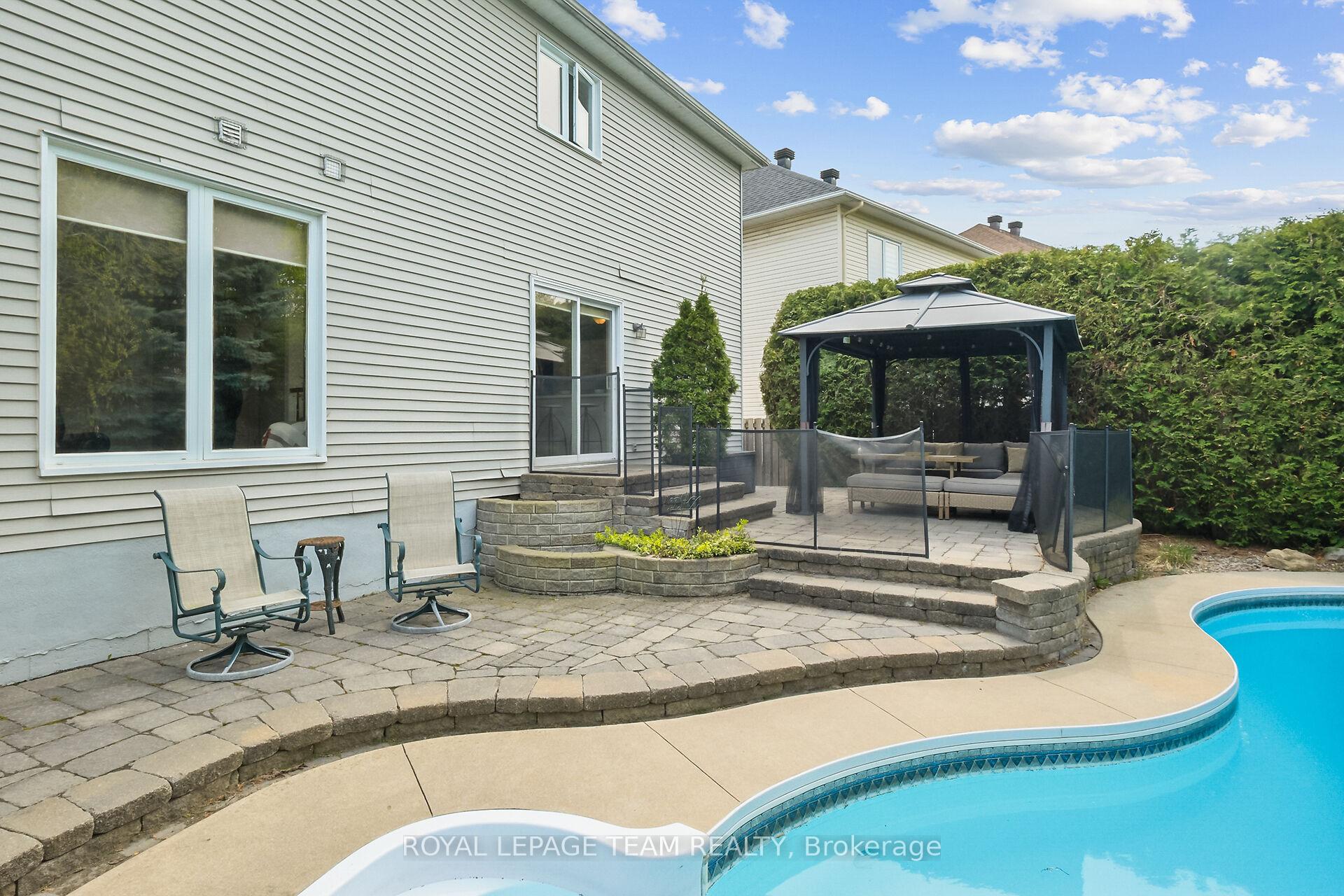 Photo 9 of 14 Morgan's Grant Way, Ottawa, Kanata - Morgan's Grant/South March — HOMEH