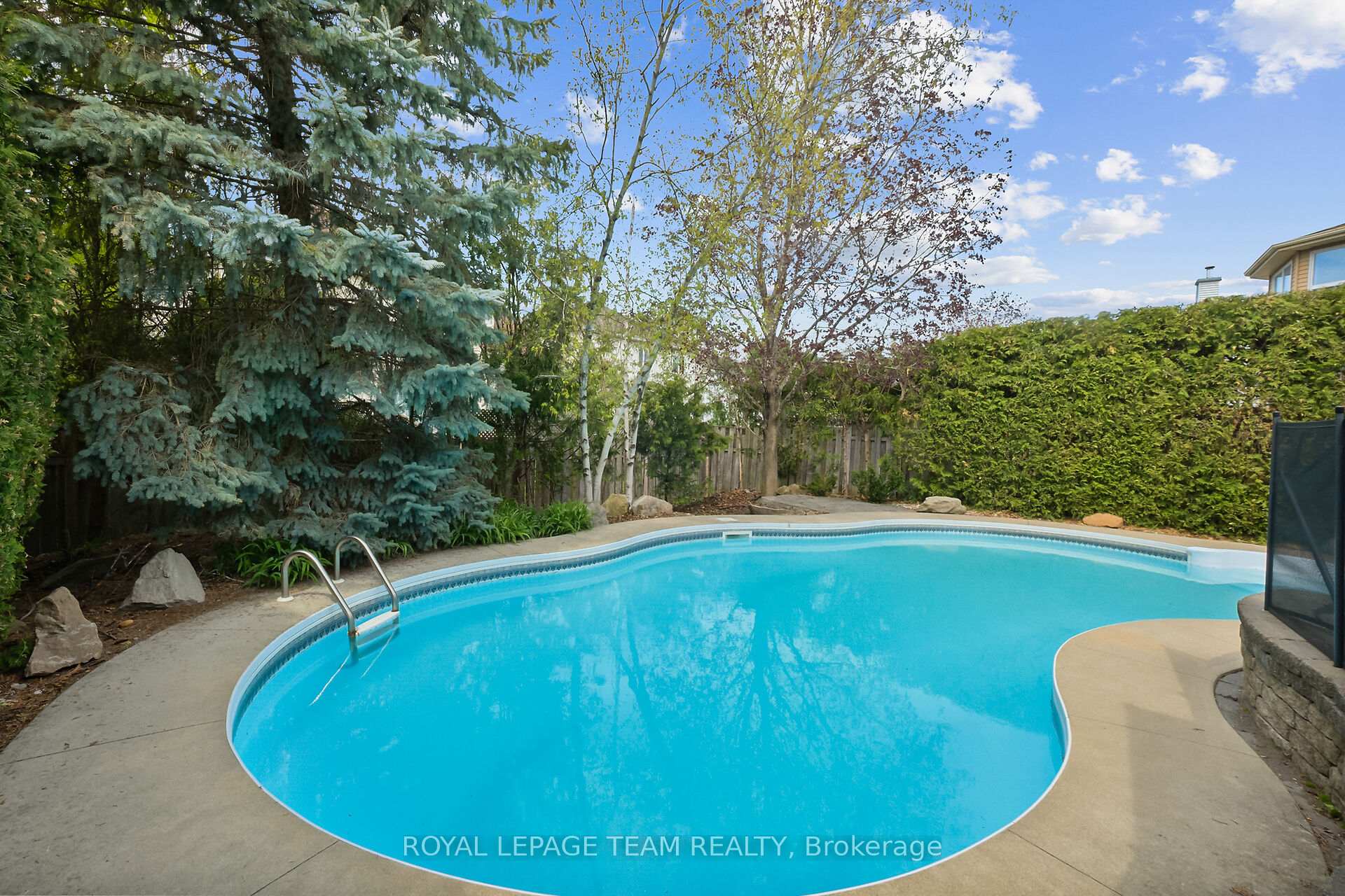 Photo 11 of 14 Morgan's Grant Way, Ottawa, Kanata - Morgan's Grant/South March — HOMEH