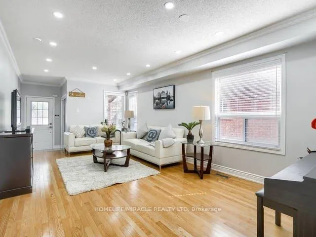 Photo 5 of Unit Upper Level, 279 Fitzgerald Crescent, Milton, Dempsey — HOMEH