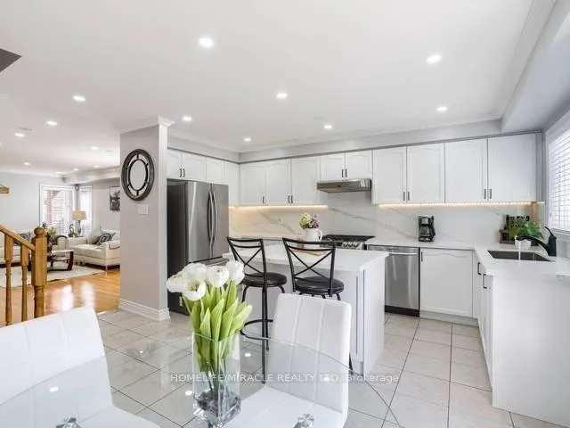 Photo 8 of Unit Upper Level, 279 Fitzgerald Crescent, Milton, Dempsey — HOMEH