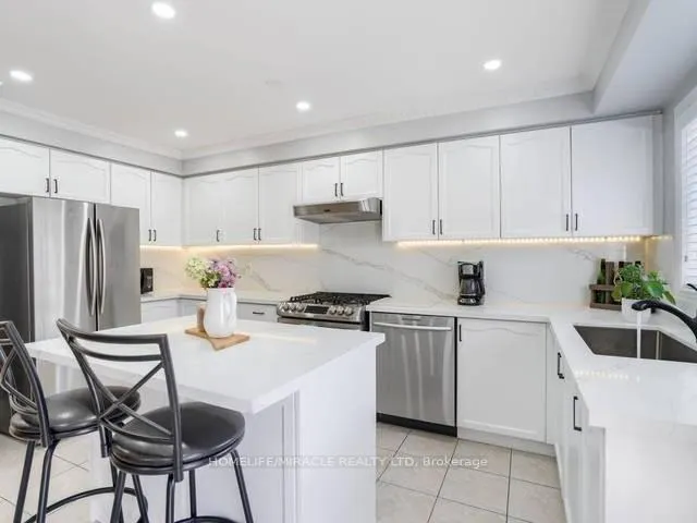 Photo 10 of Unit Upper Level, 279 Fitzgerald Crescent, Milton, Dempsey — HOMEH