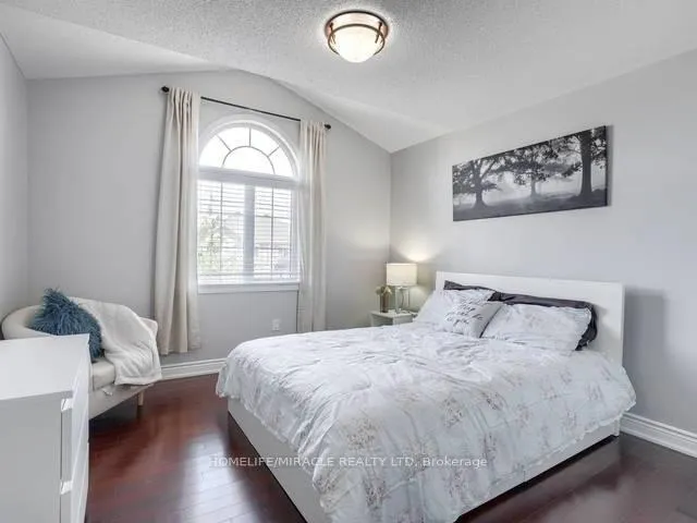 Photo 13 of Unit Upper Level, 279 Fitzgerald Crescent, Milton, Dempsey — HOMEH