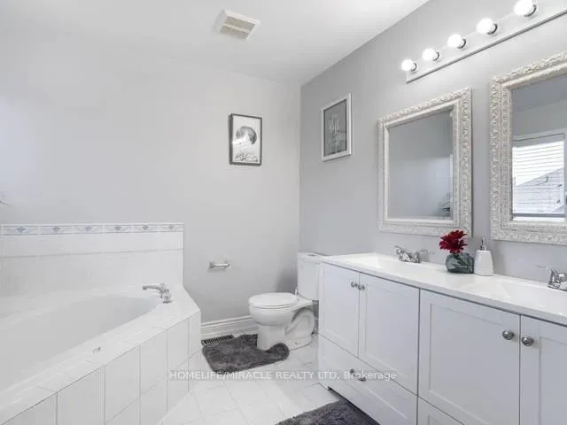 Photo 14 of Unit Upper Level, 279 Fitzgerald Crescent, Milton, Dempsey — HOMEH