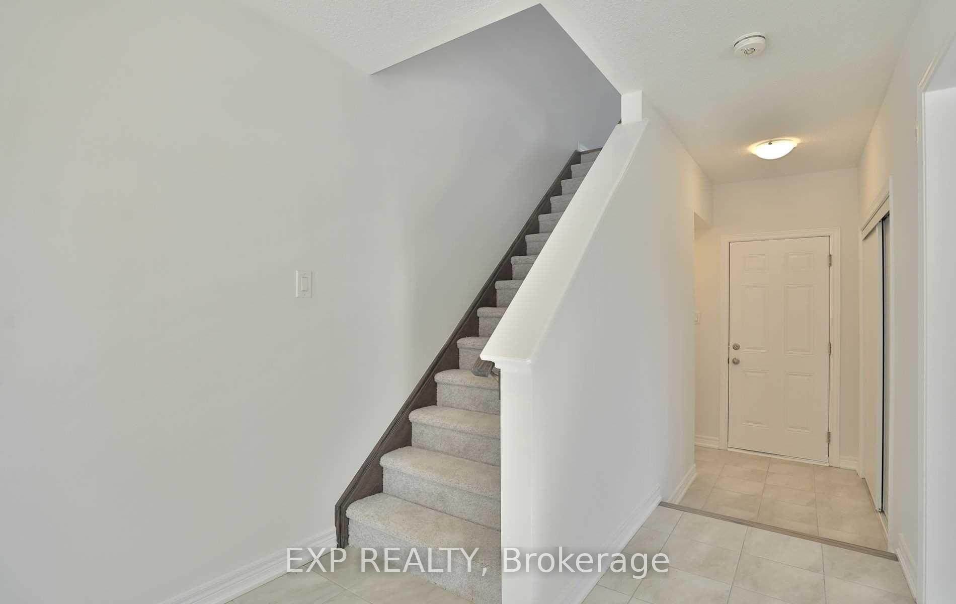 Photo 8 of 25 Canoe Lane, Hamilton, Vincent — HOMEH