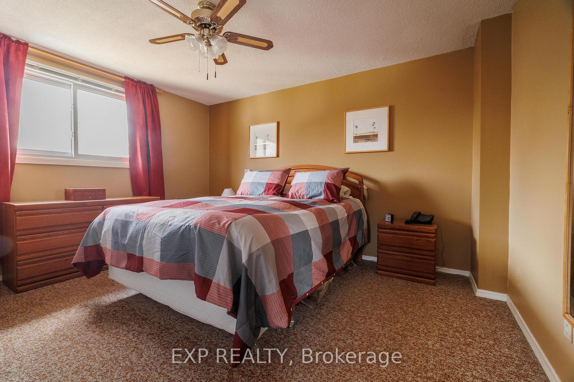 Photo 13 of 220 Cedarwoods Crescent, Kitchener — HOMEH