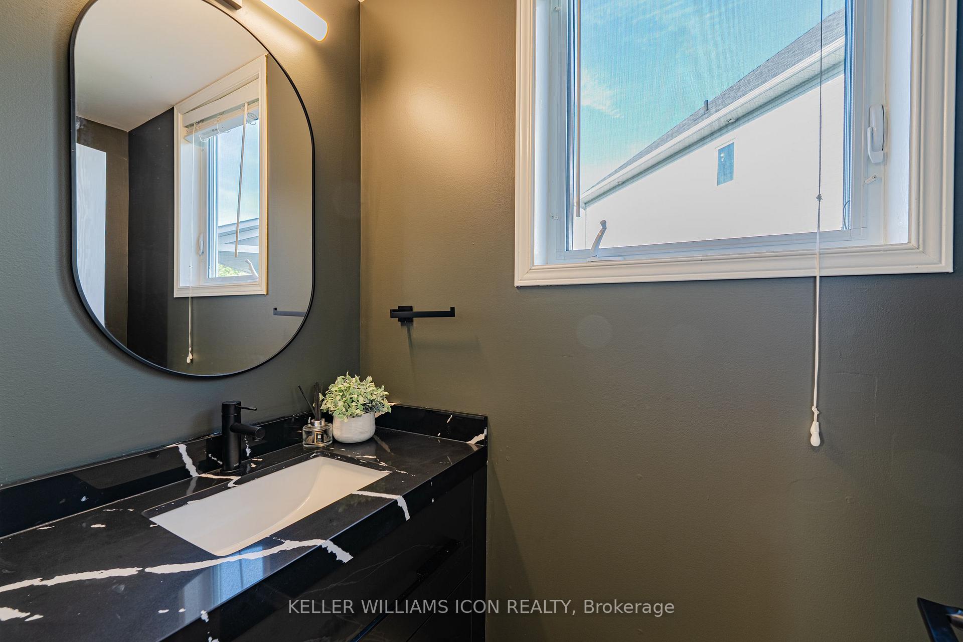 Photo 20 of 56 Glenrill Place, Ottawa, Kanata - Emerald Meadows/Trailwest — HOMEH