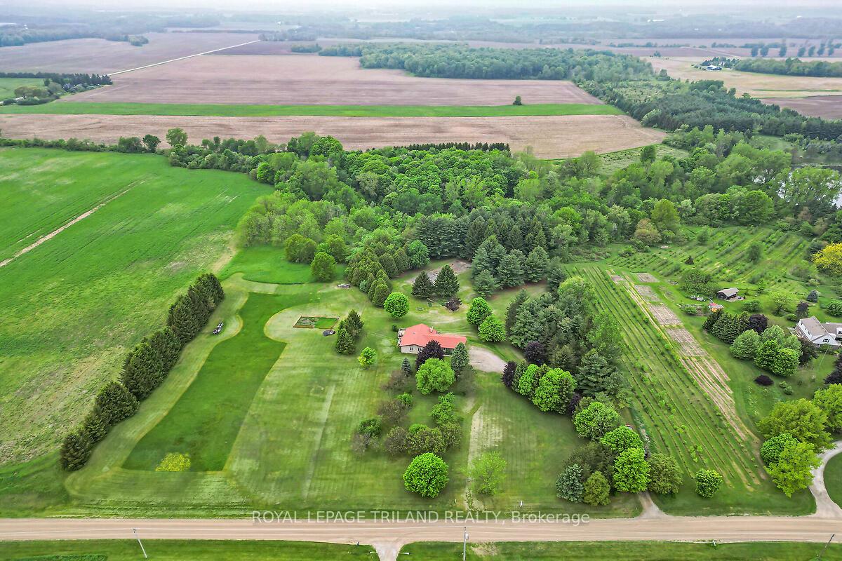 Photo 3 of 9580 Sinclair Drive, Middlesex Centre, Rural Middlesex Centre — HOMEH