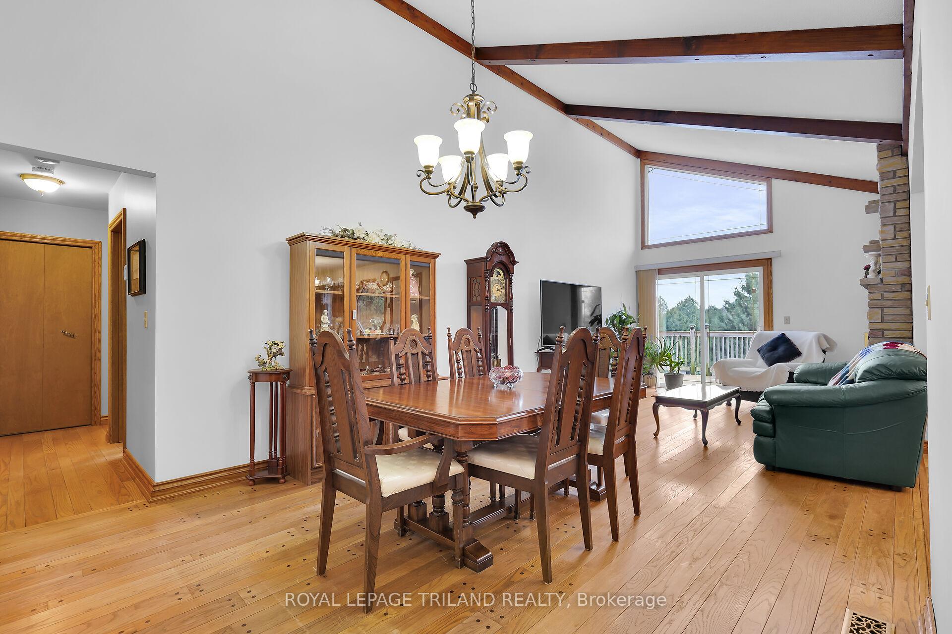 Photo 6 of 9580 Sinclair Drive, Middlesex Centre, Rural Middlesex Centre — HOMEH