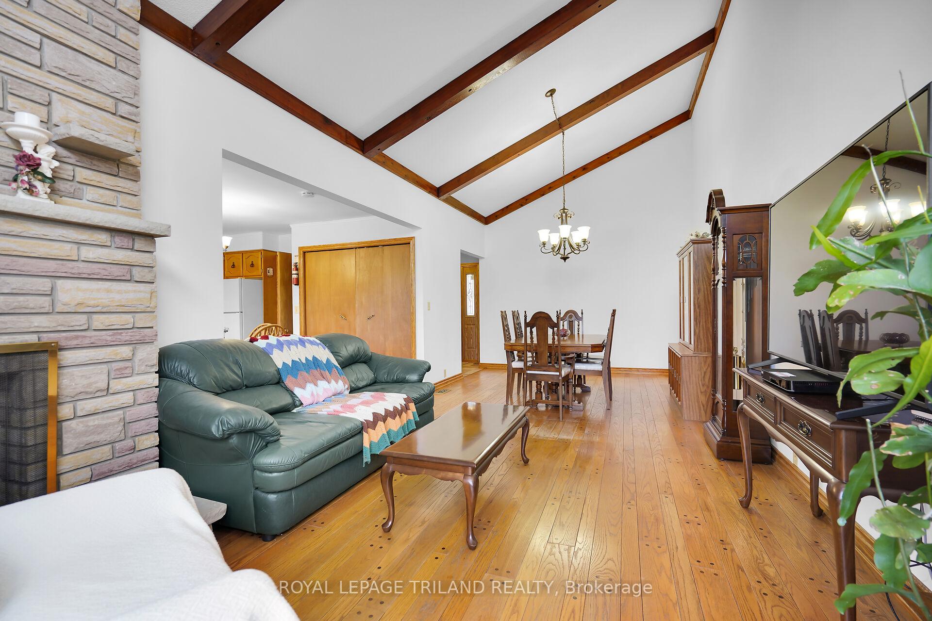 Photo 10 of 9580 Sinclair Drive, Middlesex Centre, Rural Middlesex Centre — HOMEH