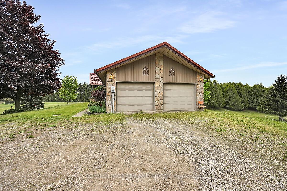 Photo 39 of 9580 Sinclair Drive, Middlesex Centre, Rural Middlesex Centre — HOMEH