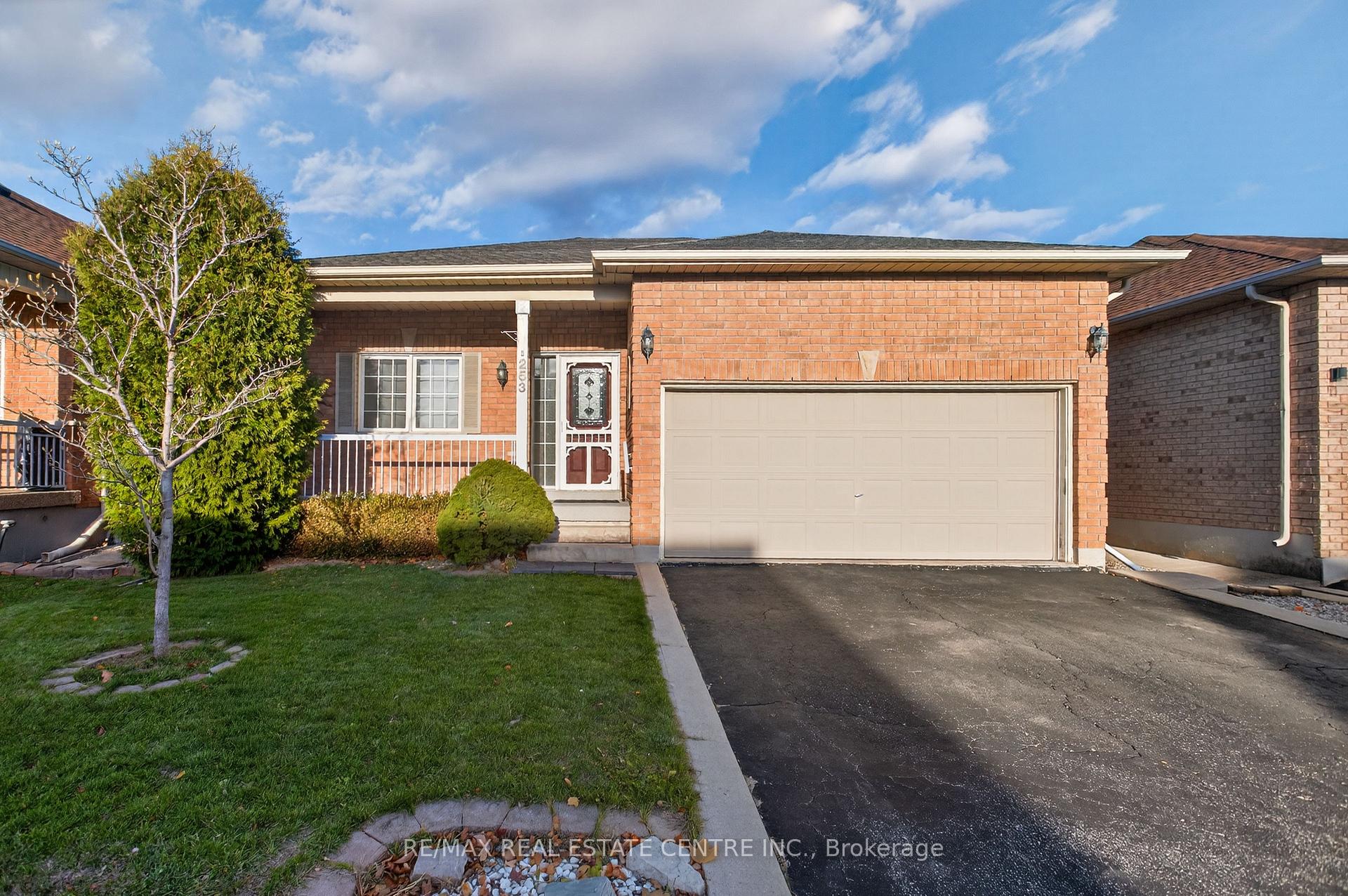Photo 1 of 253 Malick Street, Milton, Timberlea — HOMEH