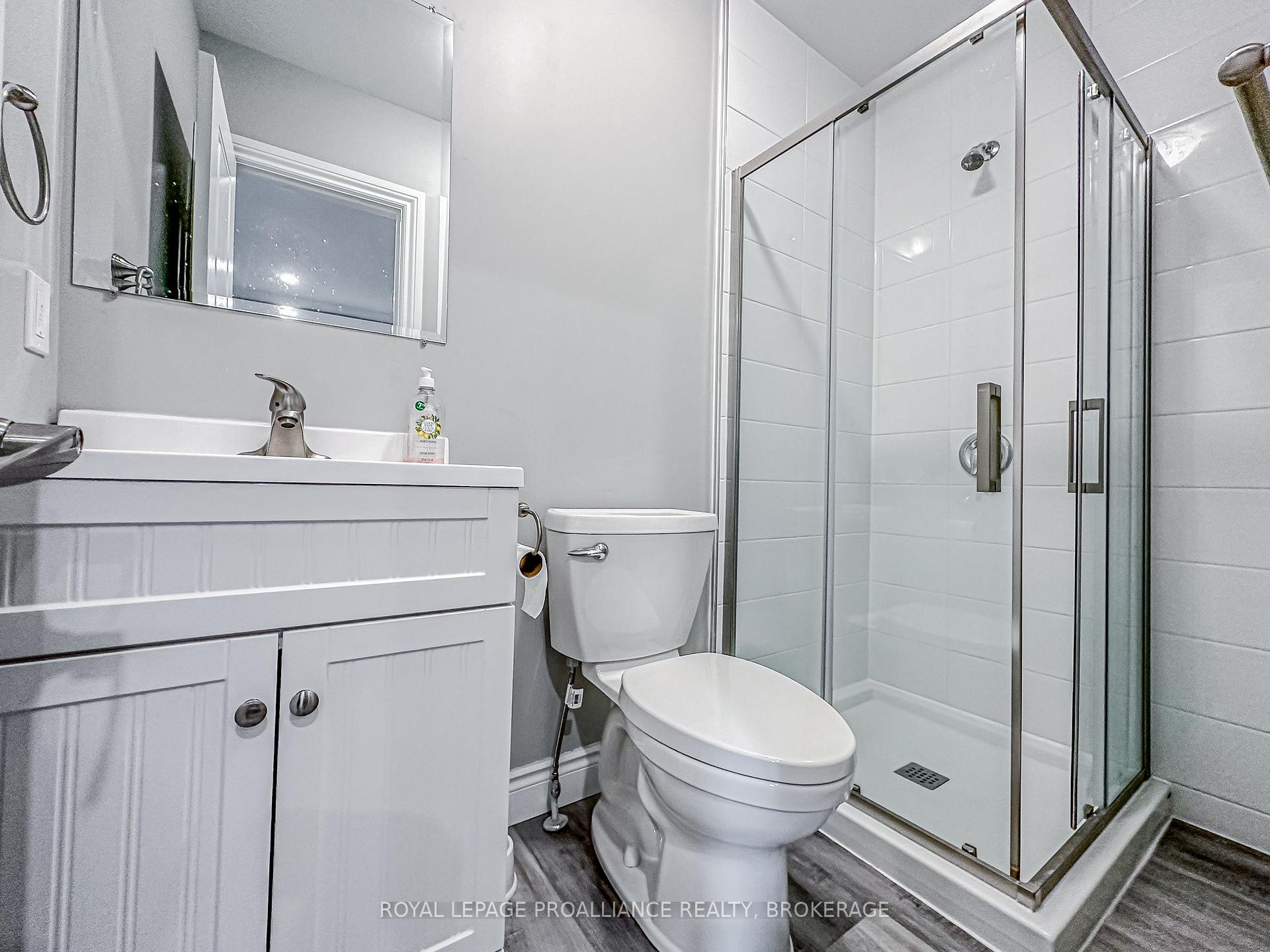 Photo 12 of 370 Barrie Street, Kingston, East of Sir John A. Blvd — HOMEH
