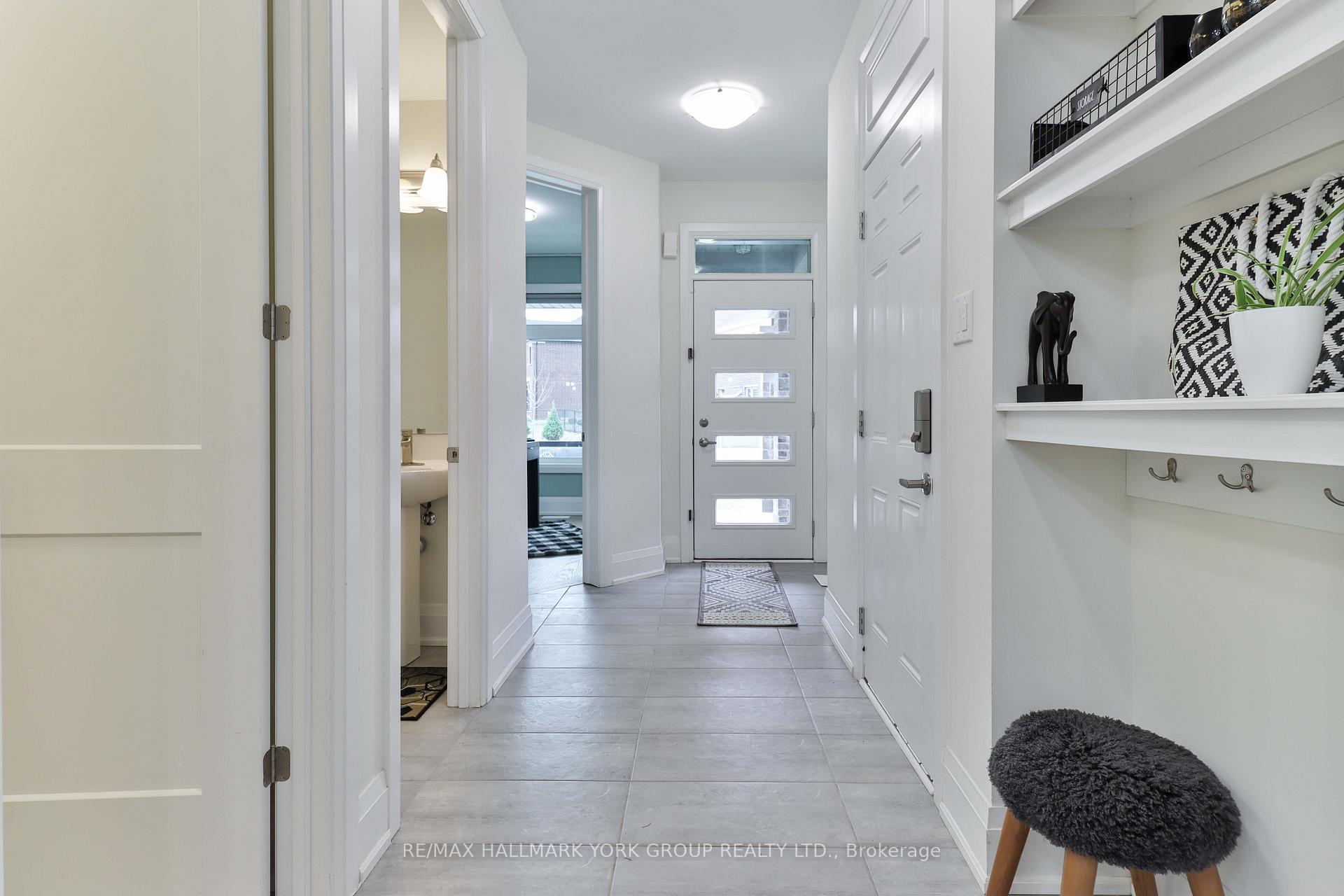 Photo 2 of 249 Beaverbrae Drive, Markham, Victoria Square — HOMEH