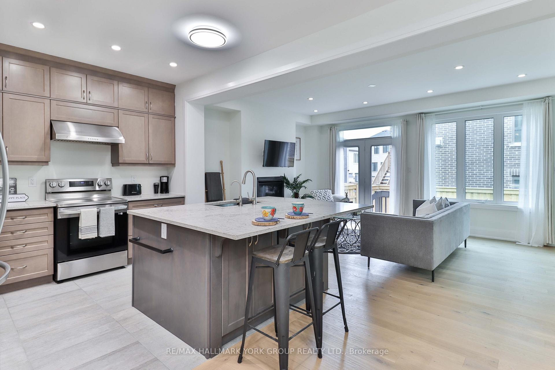 Photo 8 of 249 Beaverbrae Drive, Markham, Victoria Square — HOMEH