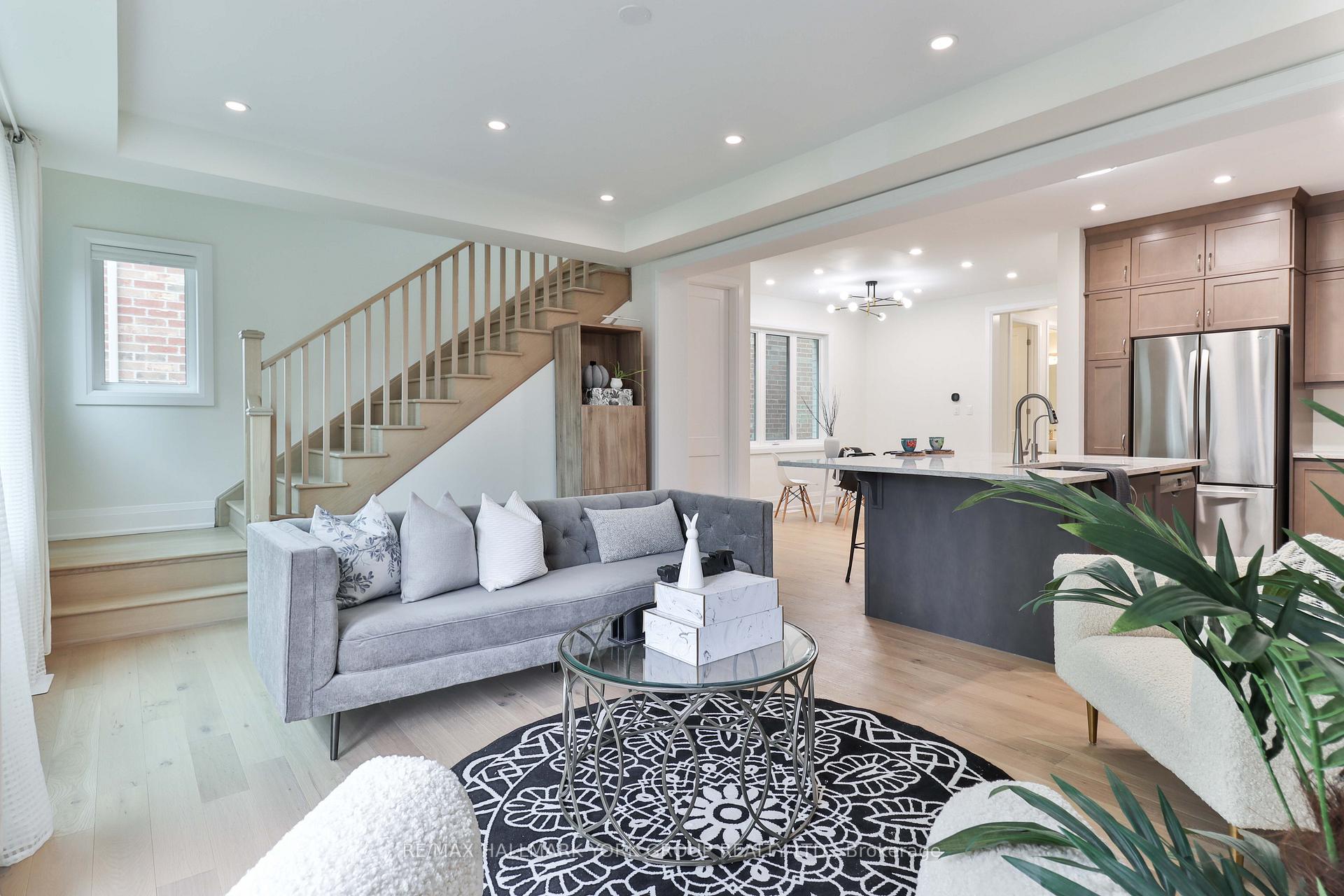 Photo 11 of 249 Beaverbrae Drive, Markham, Victoria Square — HOMEH