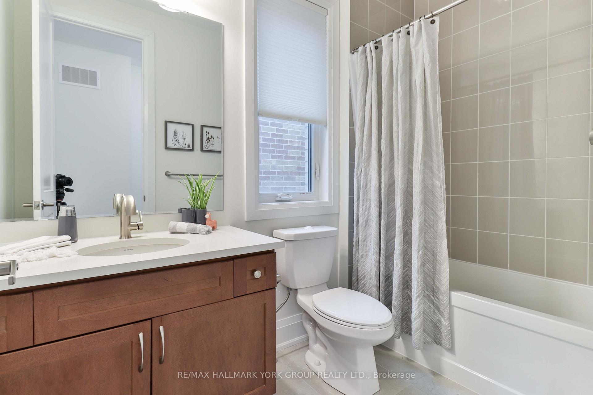 Photo 25 of 249 Beaverbrae Drive, Markham, Victoria Square — HOMEH