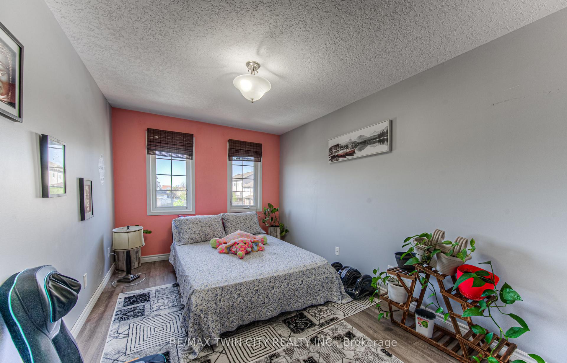 Photo 10 of 86 Rochefort Street, Kitchener — HOMEH