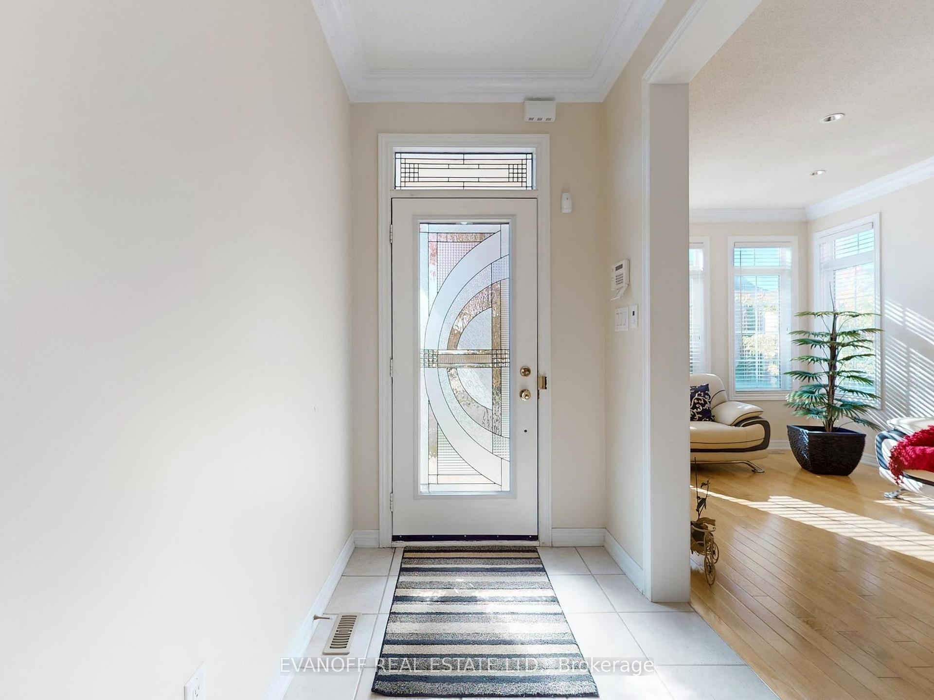 Photo 4 of 104 Rizal Avenue, Markham, Box Grove — HOMEH