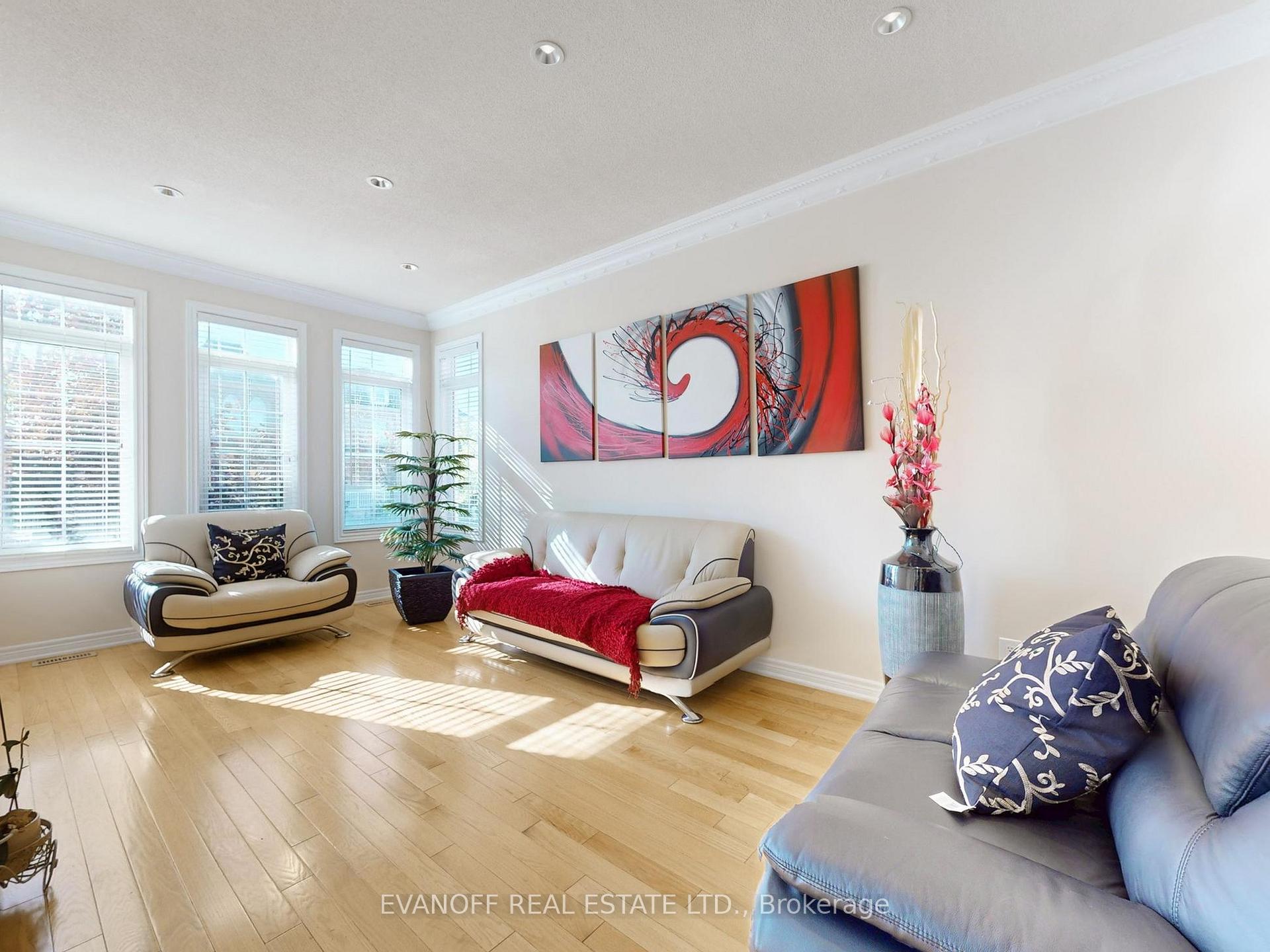 Photo 5 of 104 Rizal Avenue, Markham, Box Grove — HOMEH