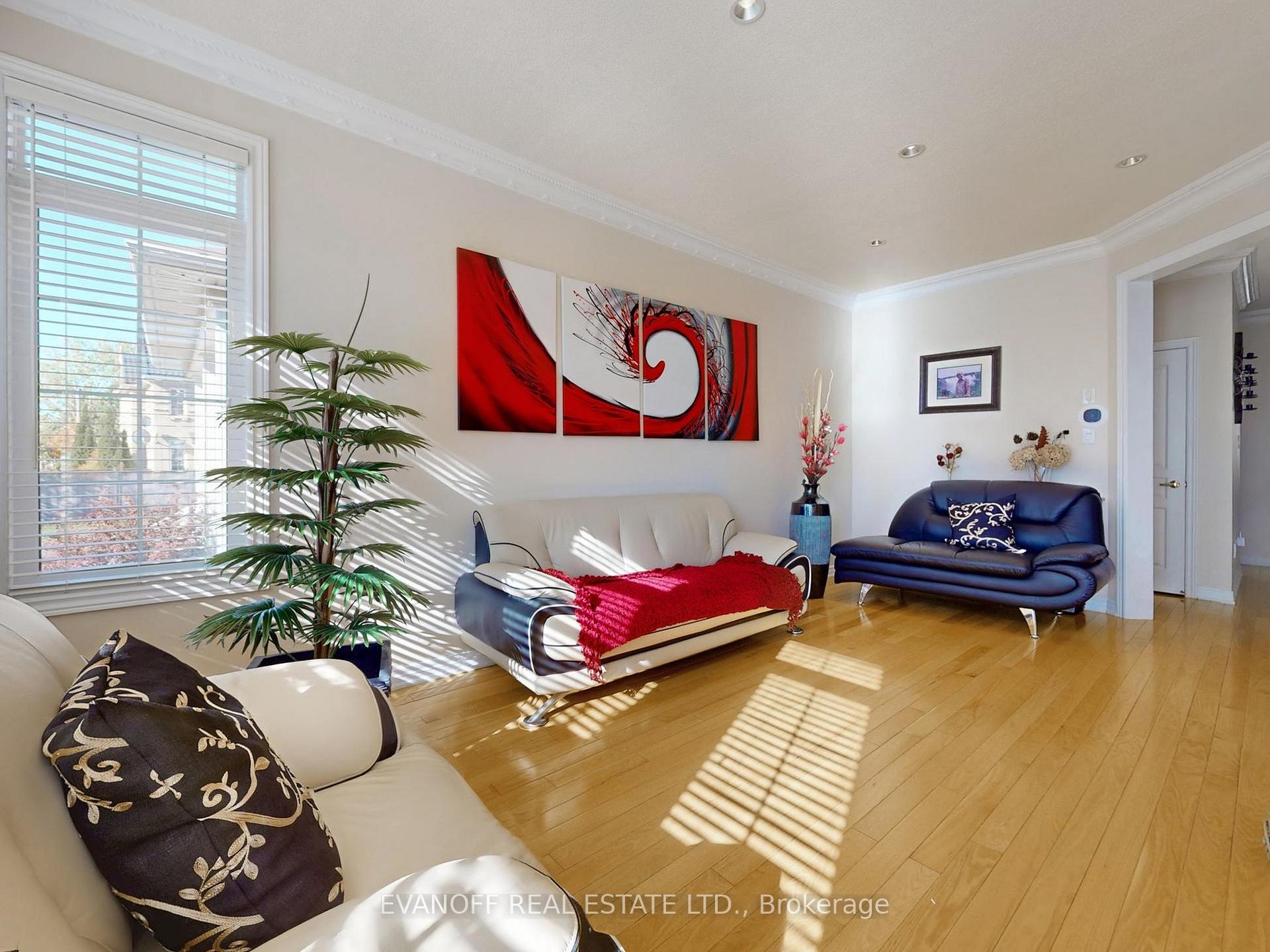 Photo 6 of 104 Rizal Avenue, Markham, Box Grove — HOMEH