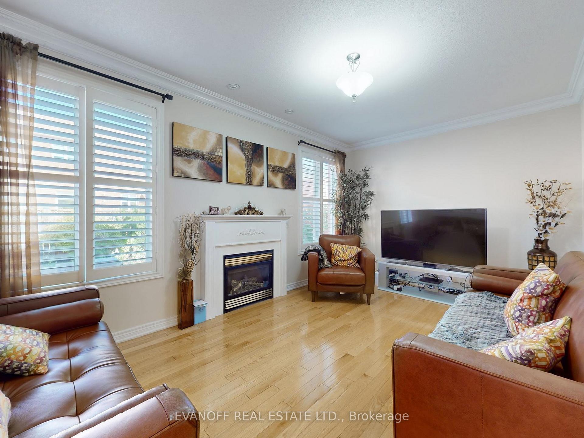 Photo 7 of 104 Rizal Avenue, Markham, Box Grove — HOMEH