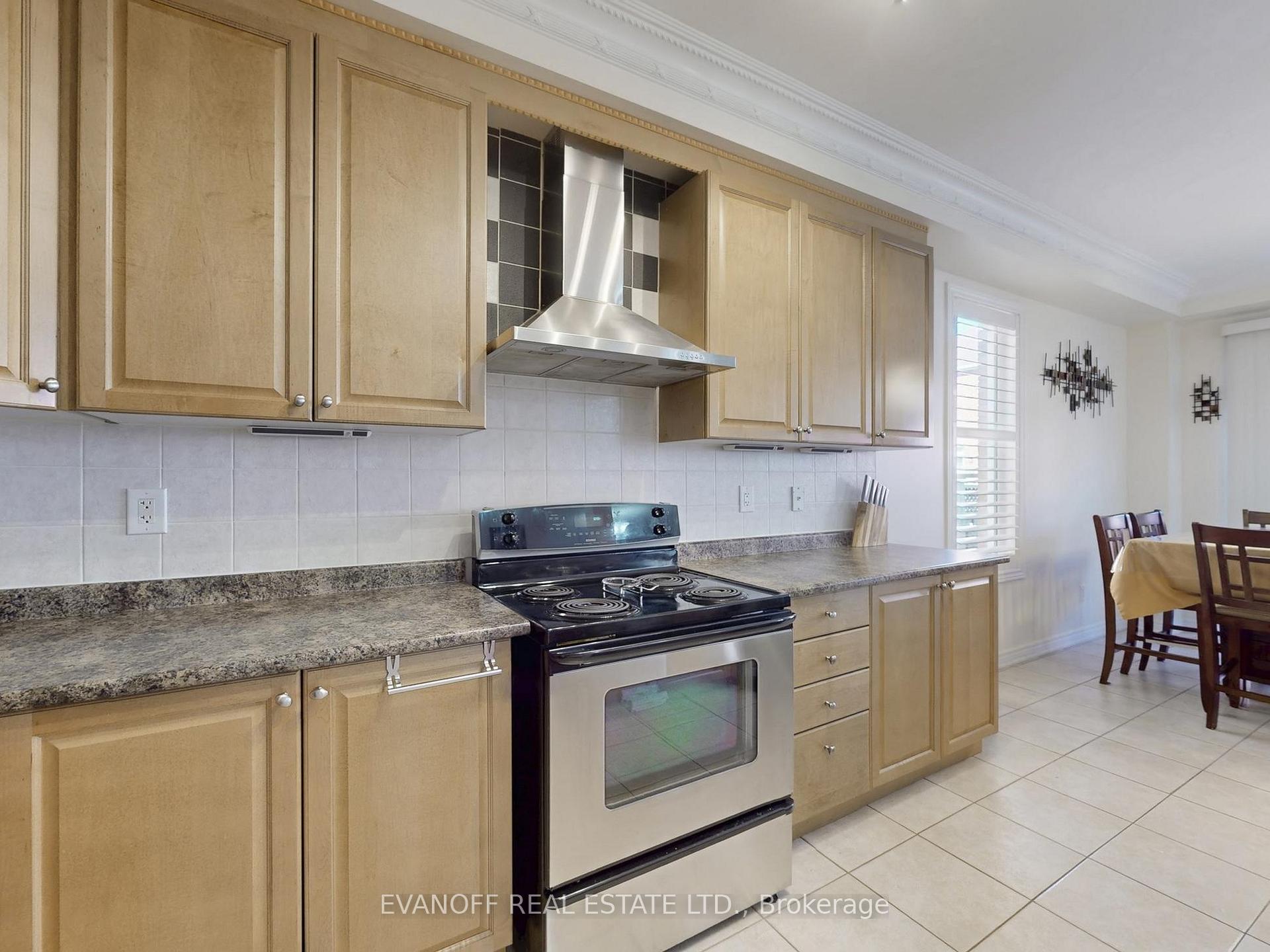 Photo 11 of 104 Rizal Avenue, Markham, Box Grove — HOMEH
